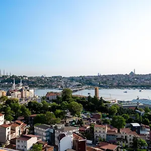Отель Radisson Blu Pera