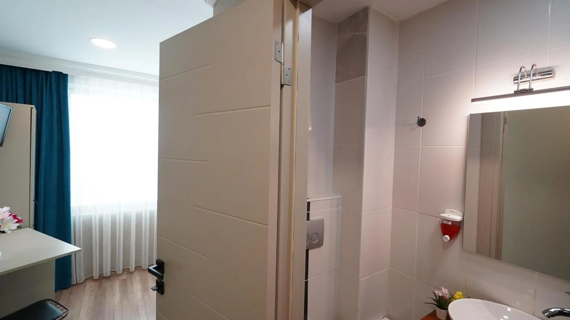 The Marist Hotel Kadikoy Istanbul 2*,  Turkey